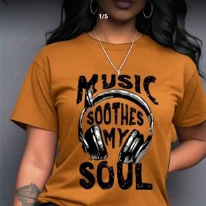 SHEIN Orange Graphic Tee